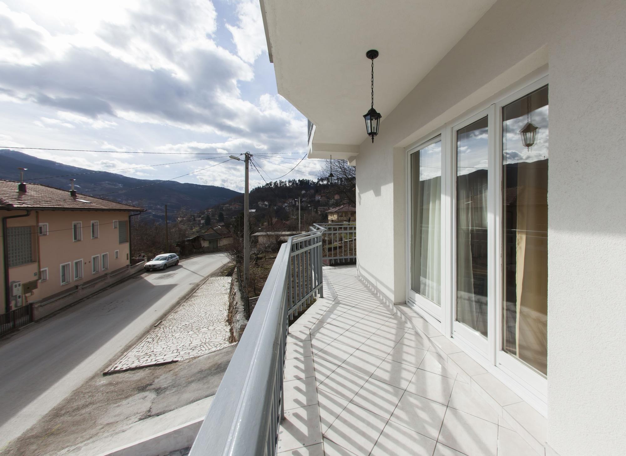 Hotel Hayat Hills Sarajevo Exterior photo